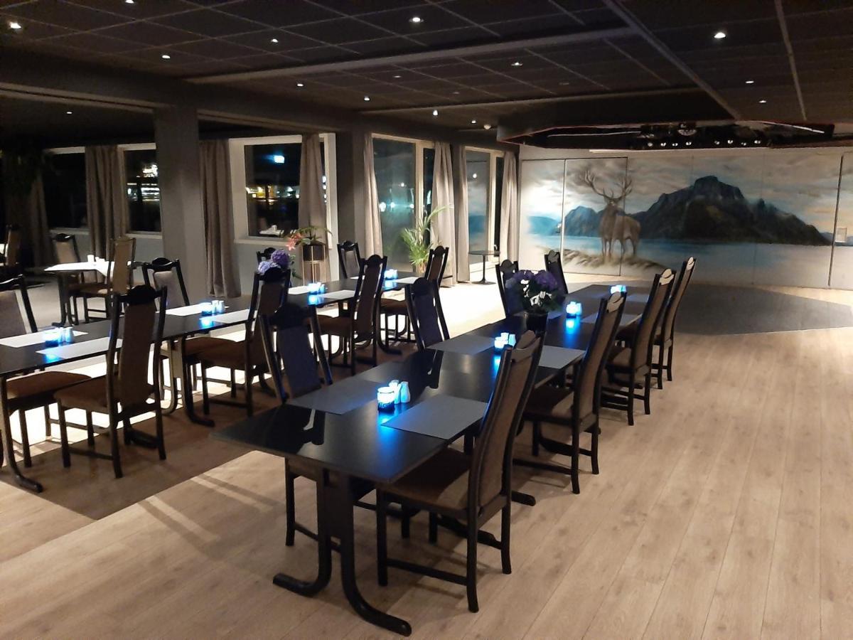 Bremanger Fjord Hotell Svelgen Esterno foto